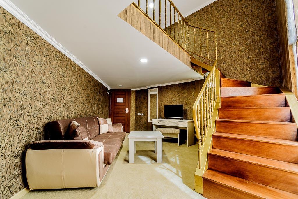 Hotel Alisa Pavel Banya Exterior photo